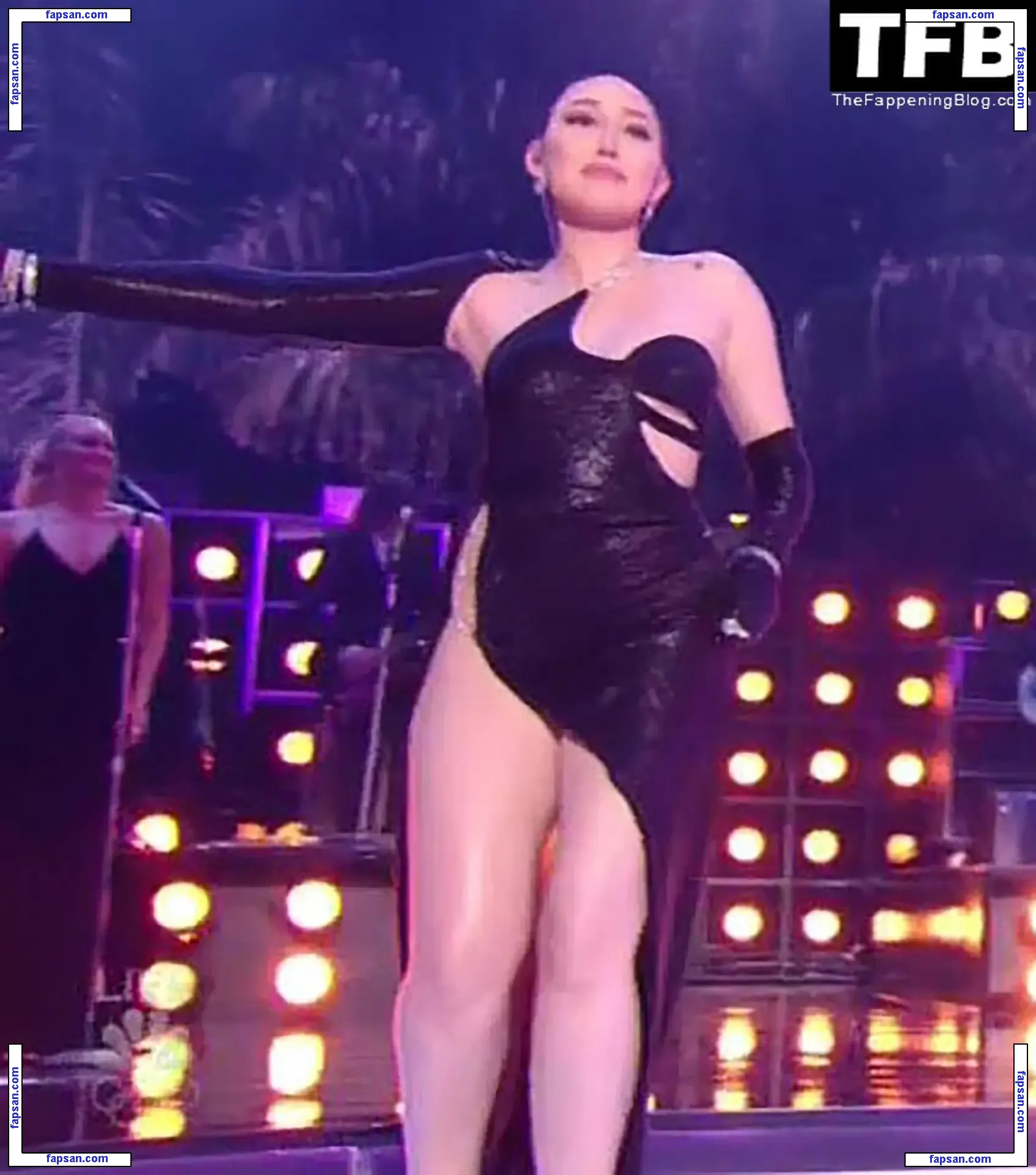 Miley Cyrus nude photo #4942 from OnlyFans