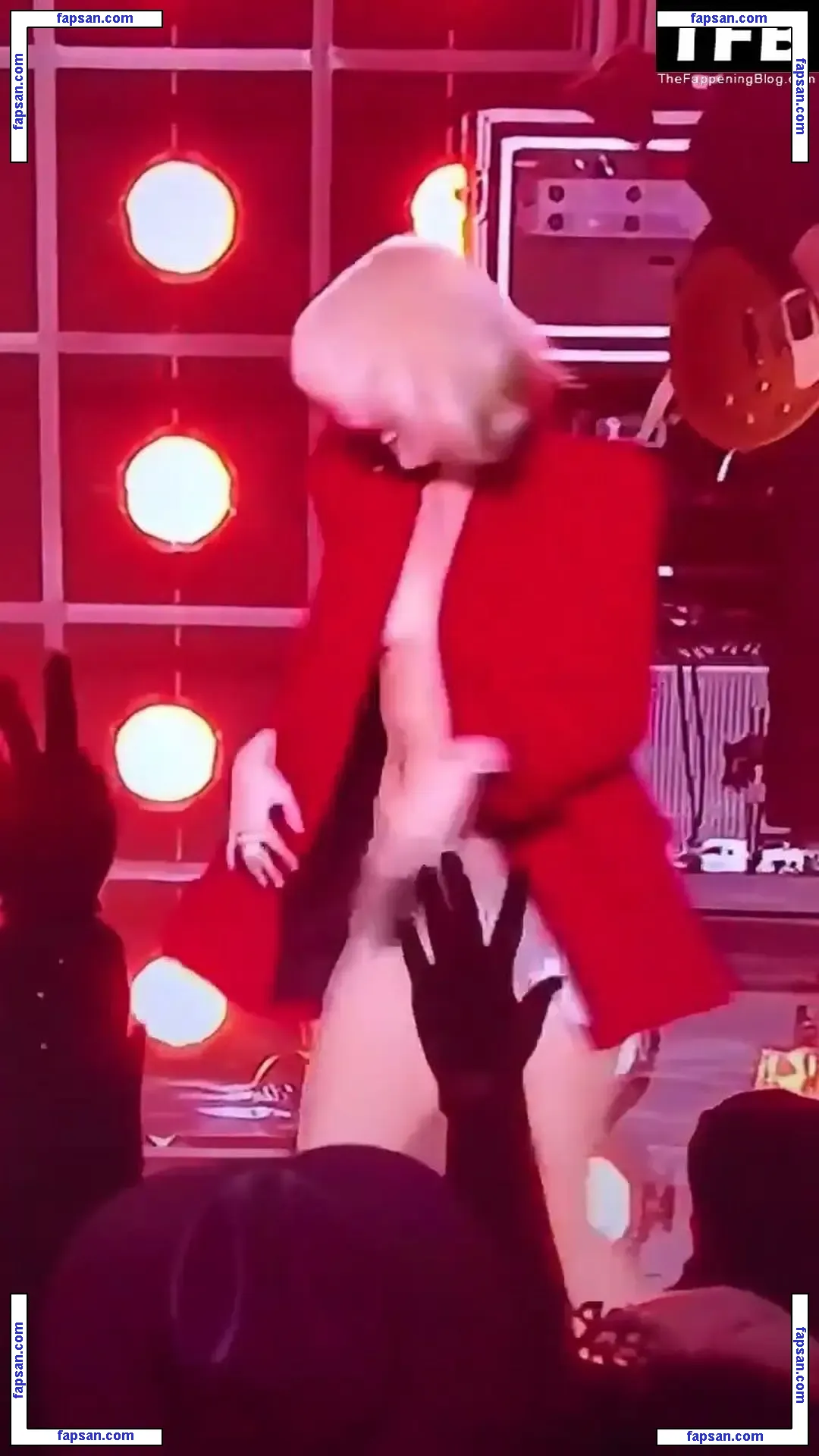 Miley Cyrus nude photo #4994 from OnlyFans