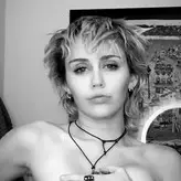 Miley Cyrus nude #4030
