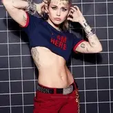 Miley Cyrus nude #4271