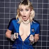Miley Cyrus nude #4294