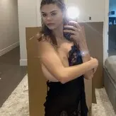 Miley Cyrus nude #4614