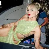 Miley Cyrus nude #4868
