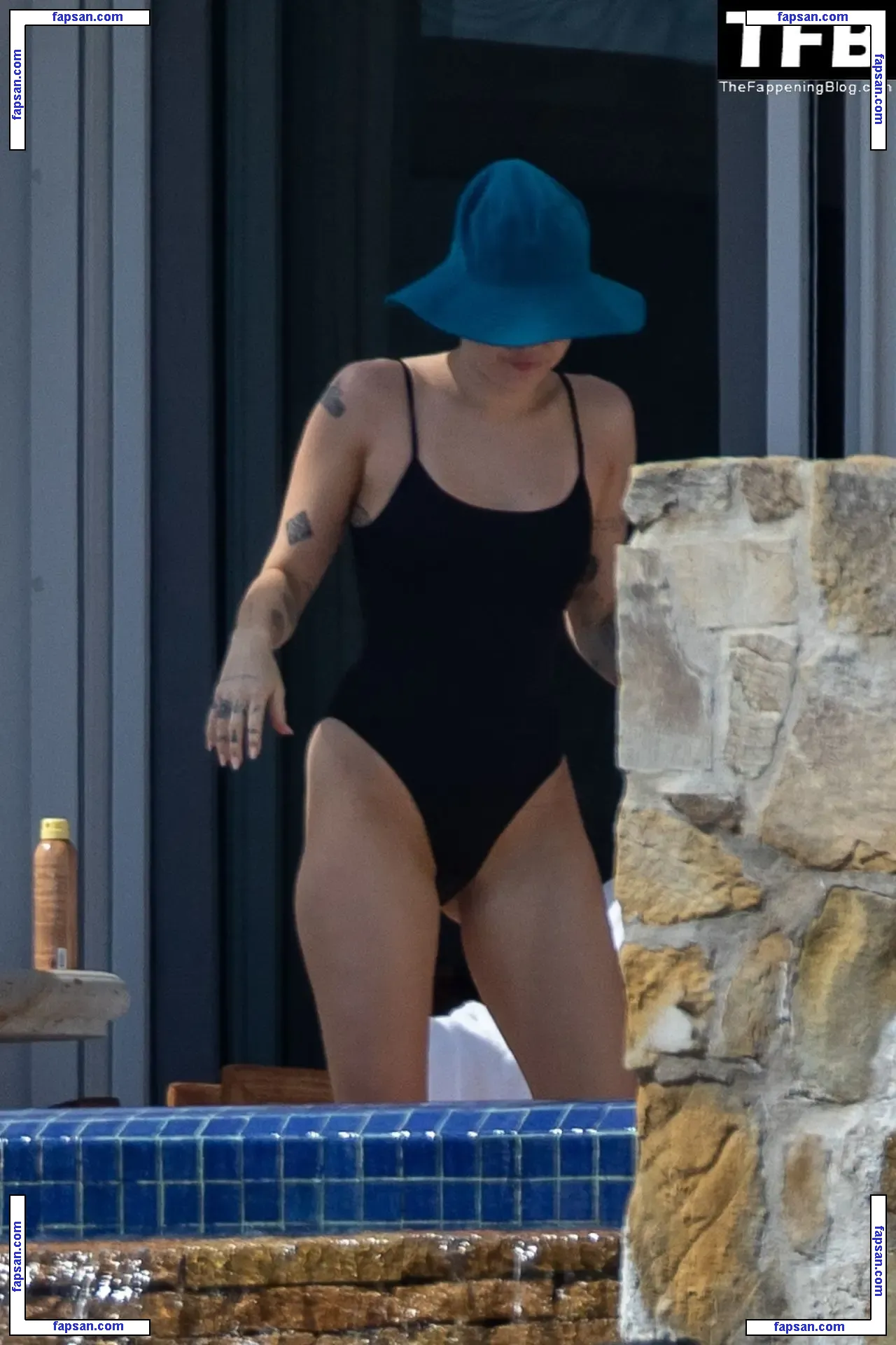 Miley Cyrus nude photo #5063 from OnlyFans