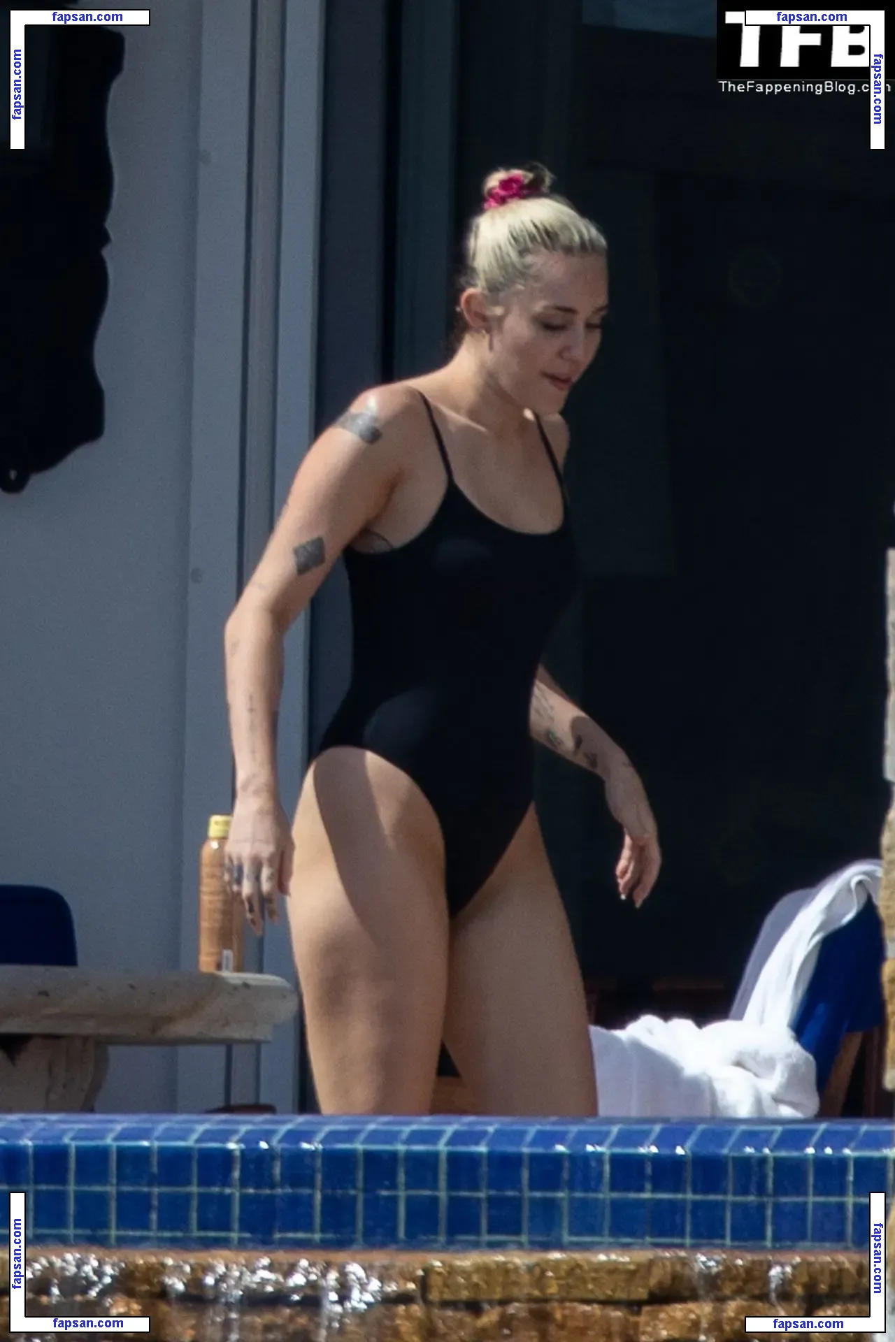Miley Cyrus nude photo #5084 from OnlyFans