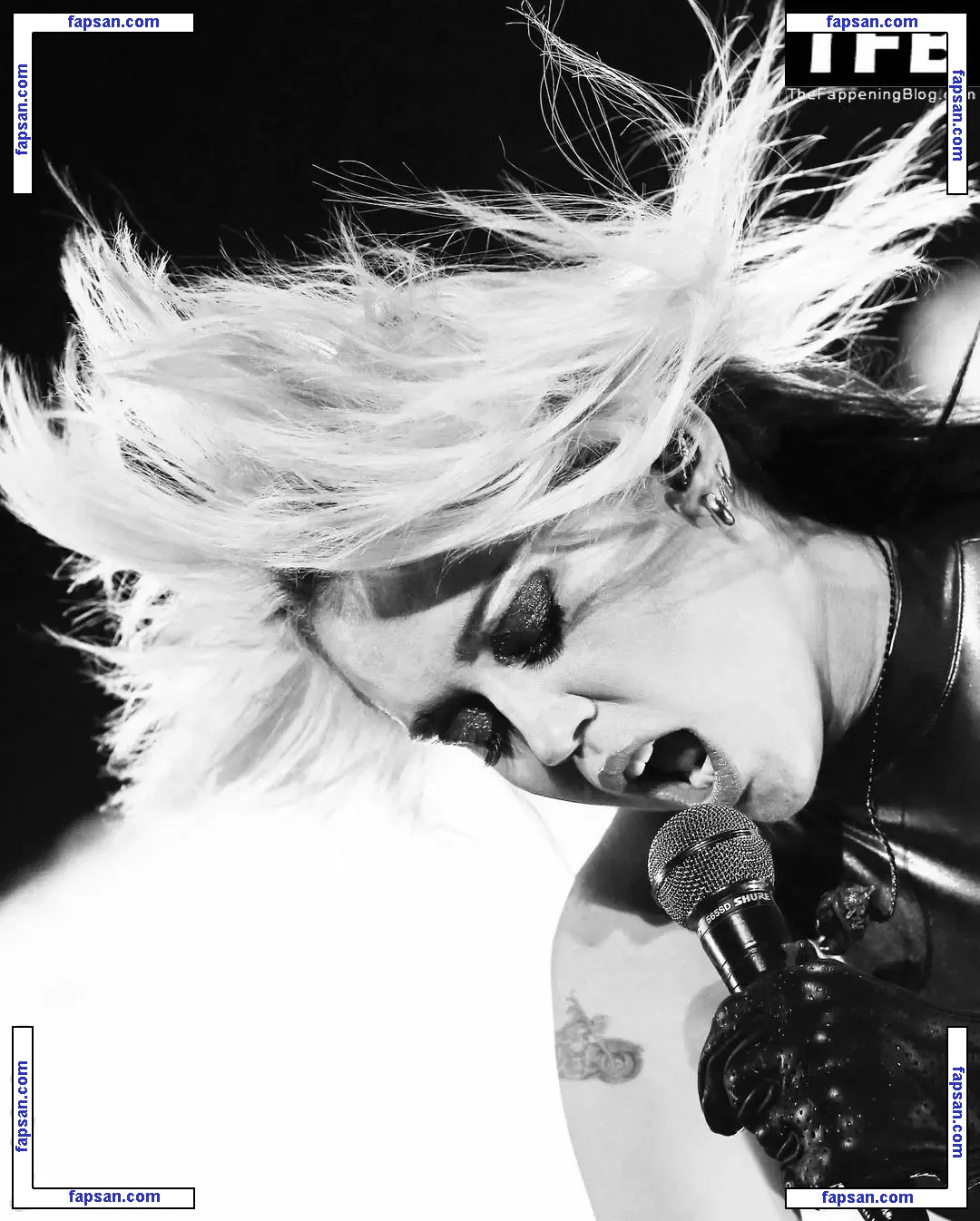 Miley Cyrus nude photo #5161 from OnlyFans