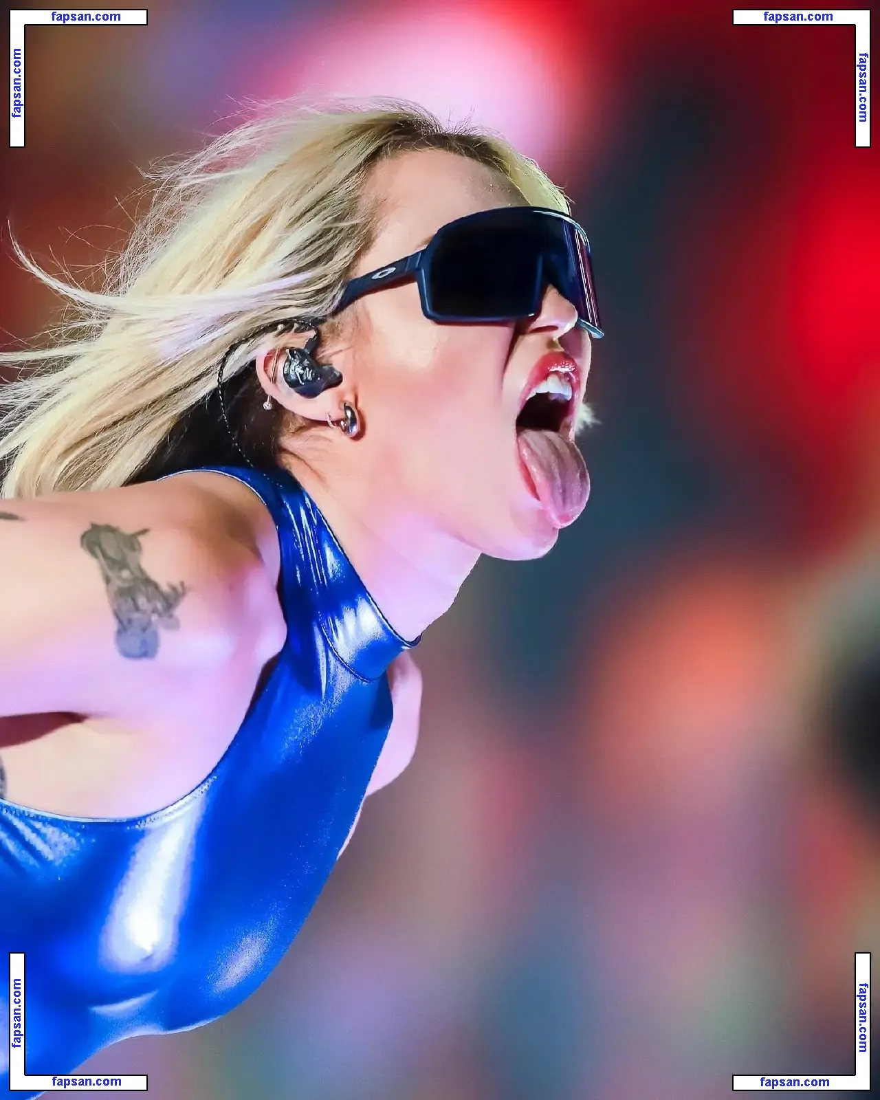 Miley Cyrus nude photo #5173 from OnlyFans