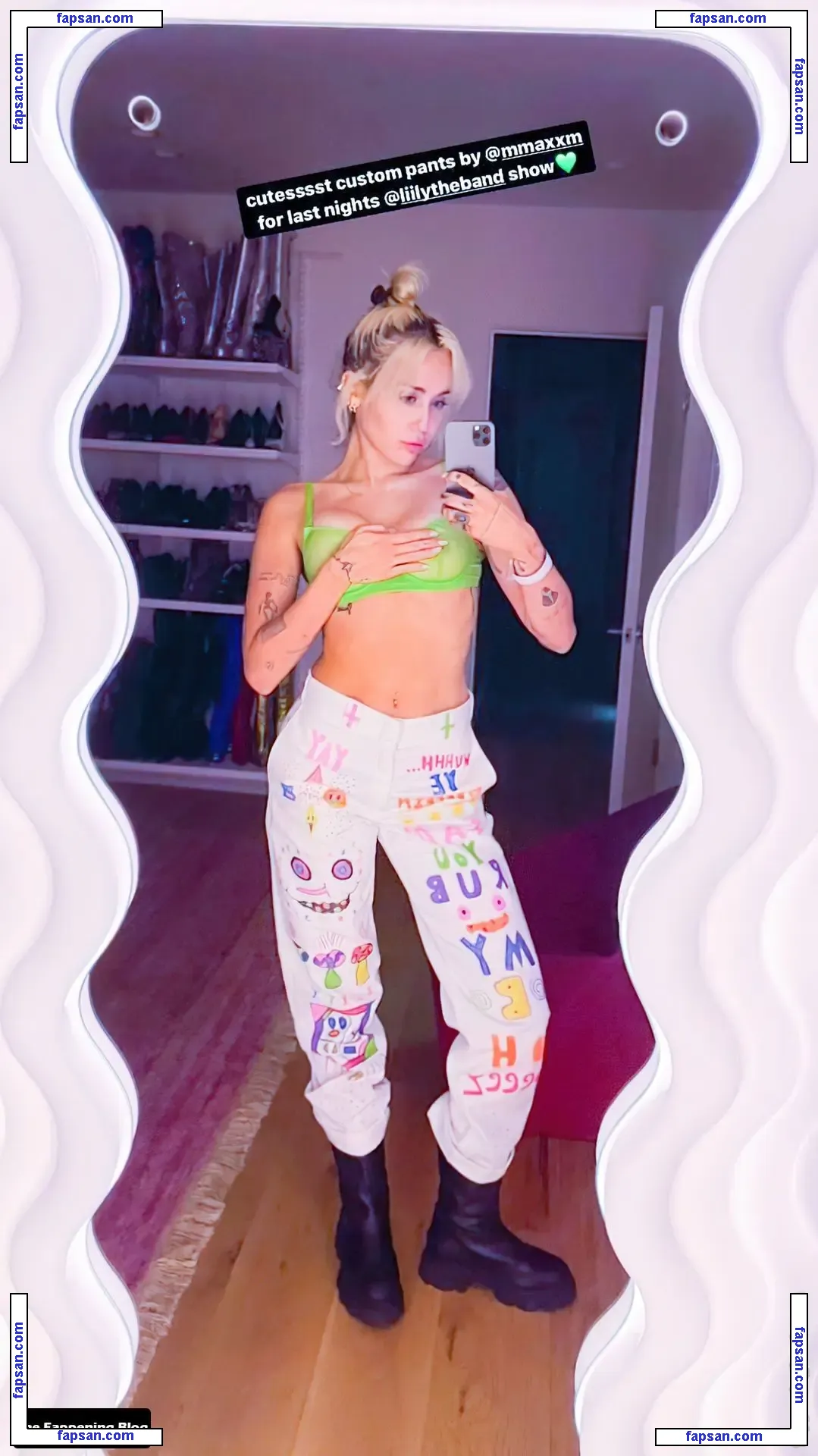 Miley Cyrus nude photo #5181 from OnlyFans