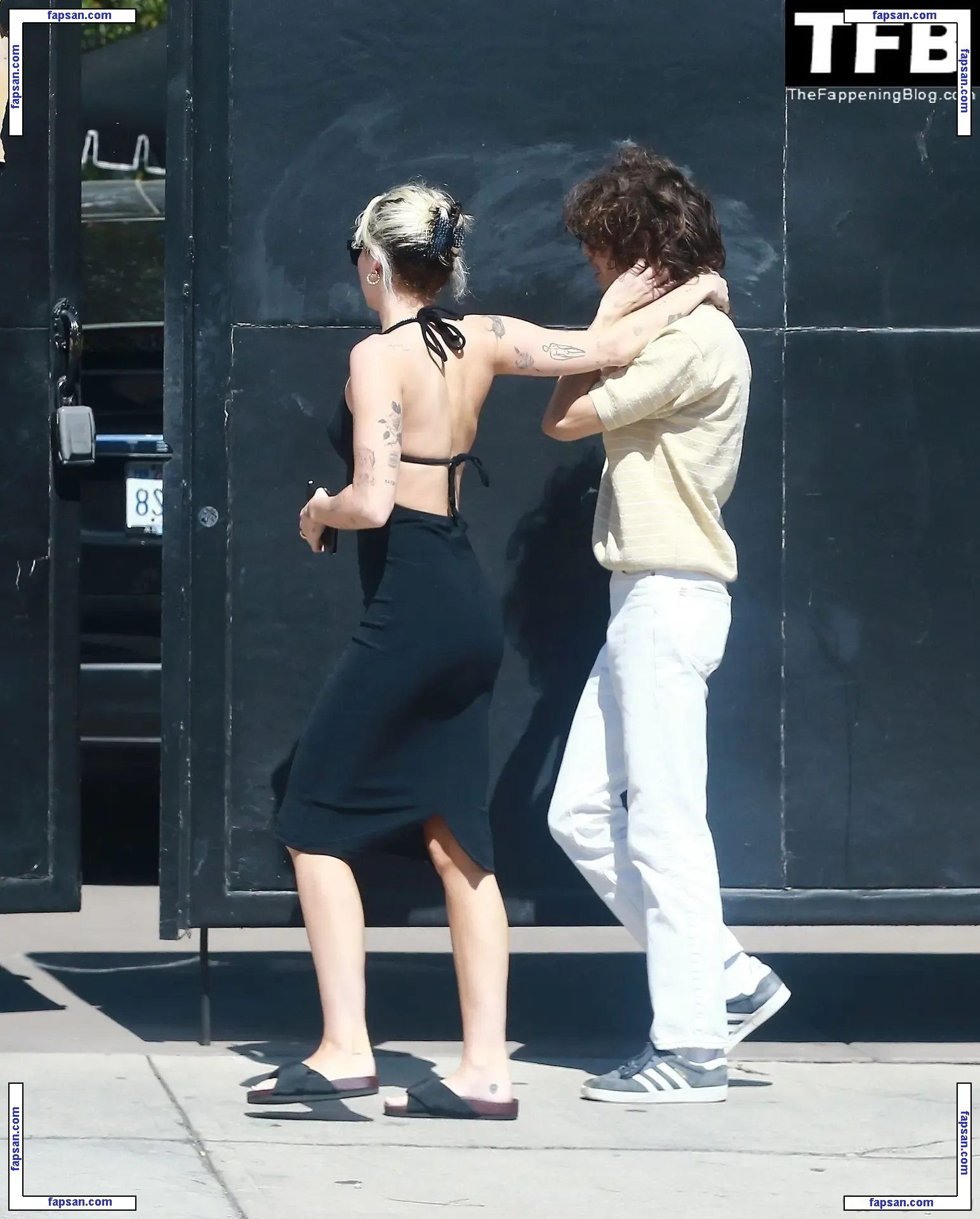 Miley Cyrus nude photo #5251 from OnlyFans