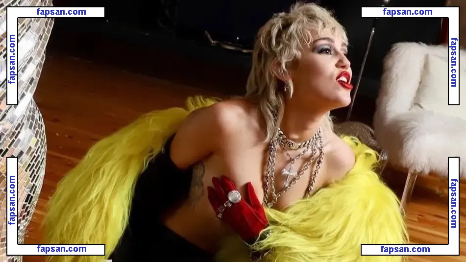 Miley Cyrus nude photo #5369 from OnlyFans