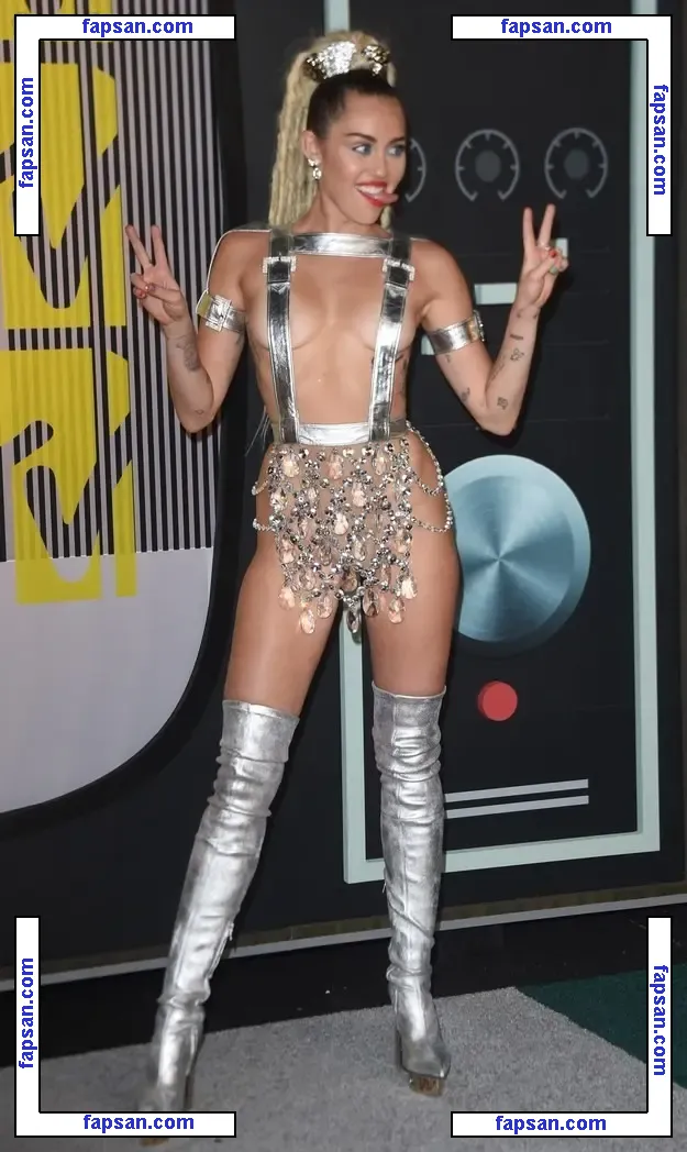 Miley Cyrus nude photo #5388 from OnlyFans