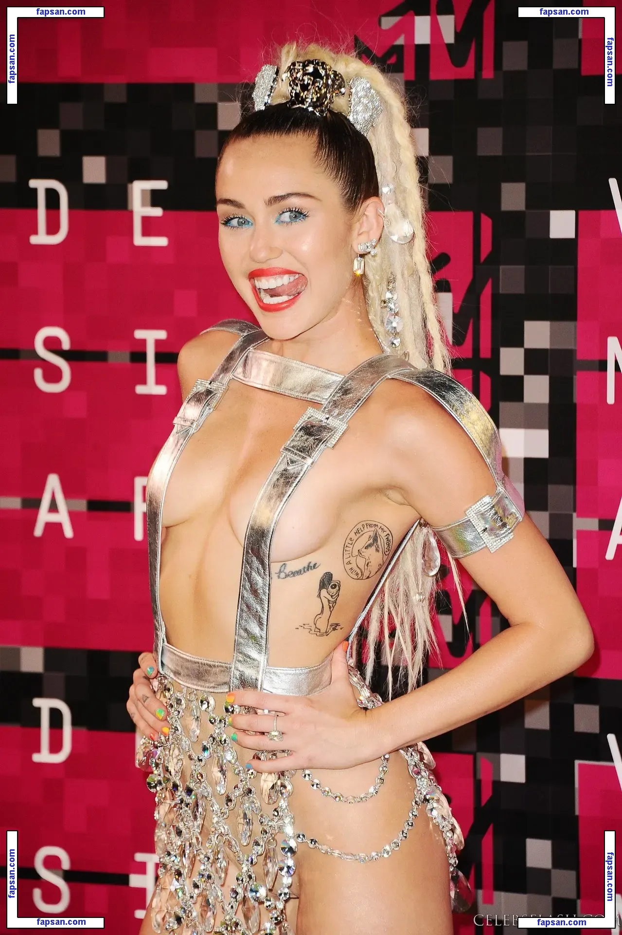 Miley Cyrus nude photo #5392 from OnlyFans