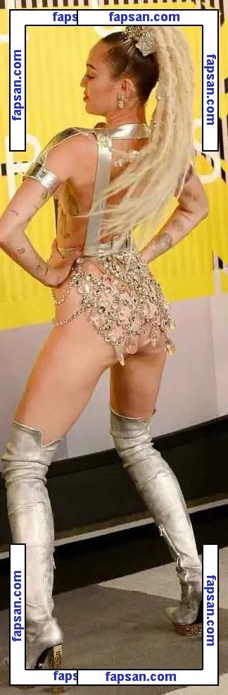 Miley Cyrus nude photo #5402 from OnlyFans