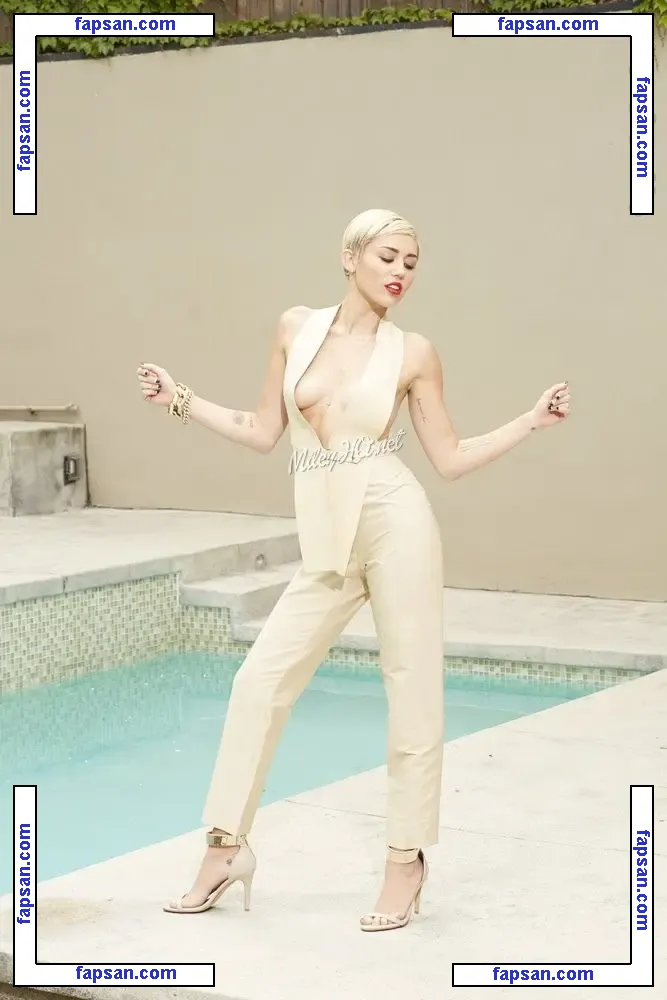 Miley Cyrus nude photo #5430 from OnlyFans