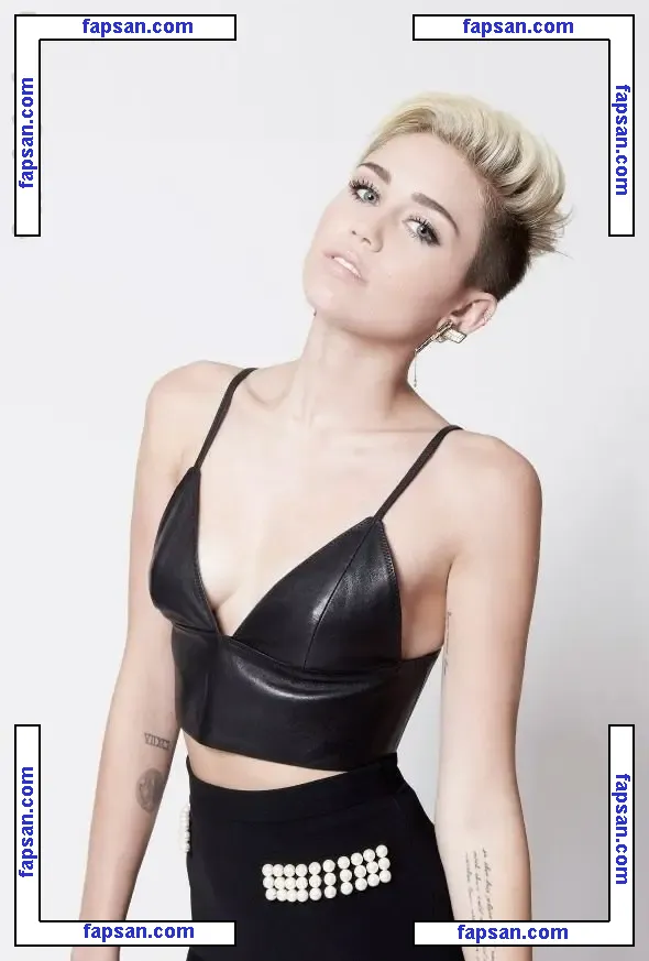 Miley Cyrus nude photo #5431 from OnlyFans