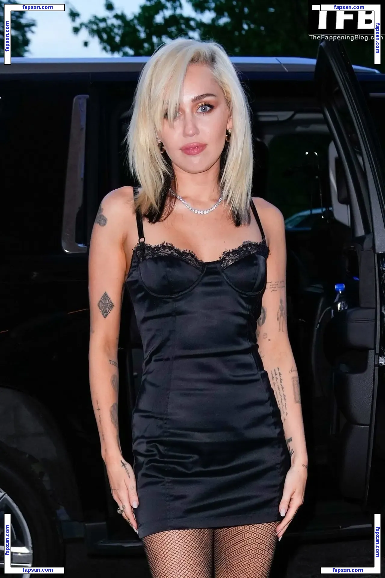 Miley Cyrus nude photo #5478 from OnlyFans
