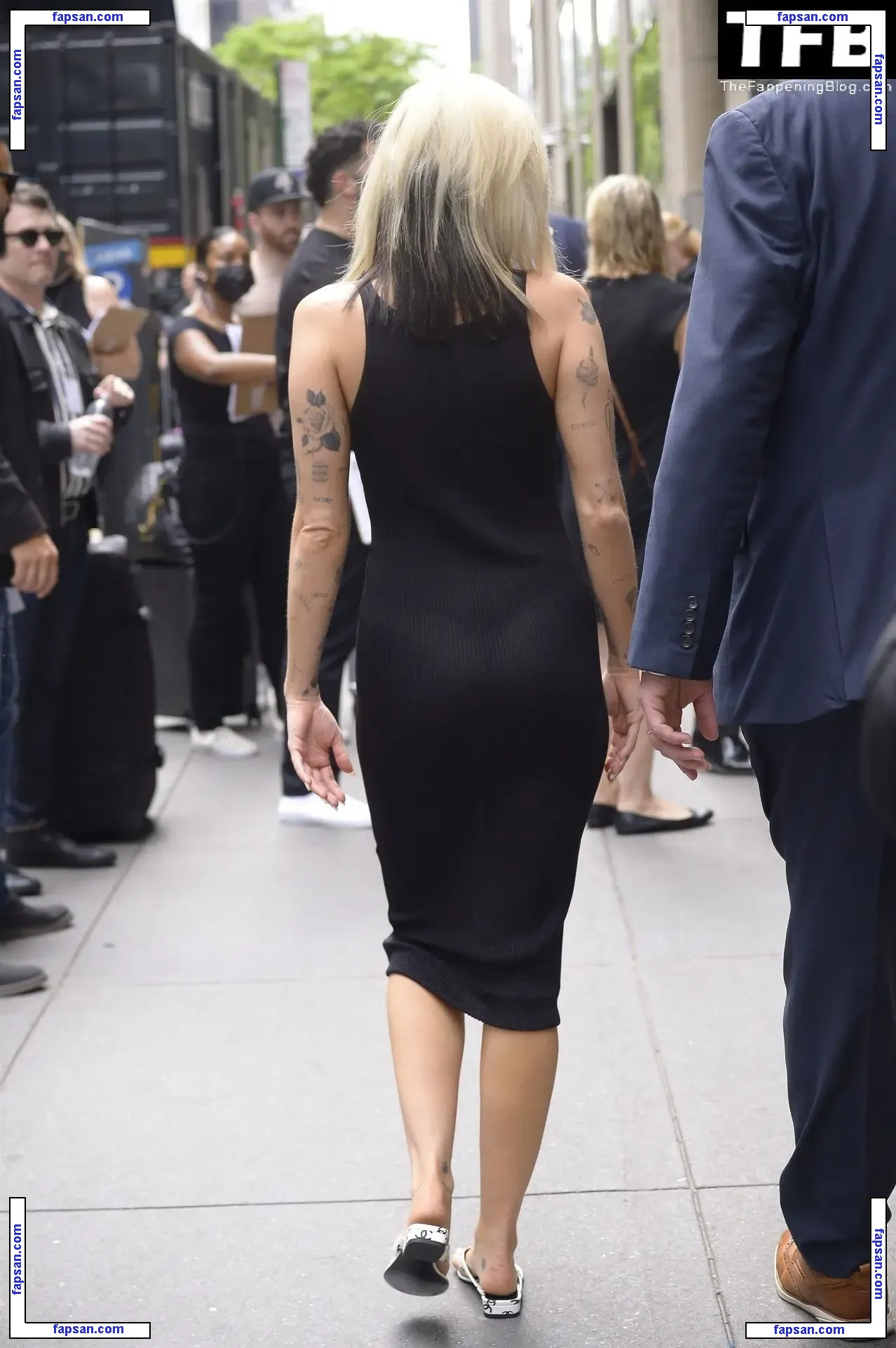 Miley Cyrus nude photo #5488 from OnlyFans