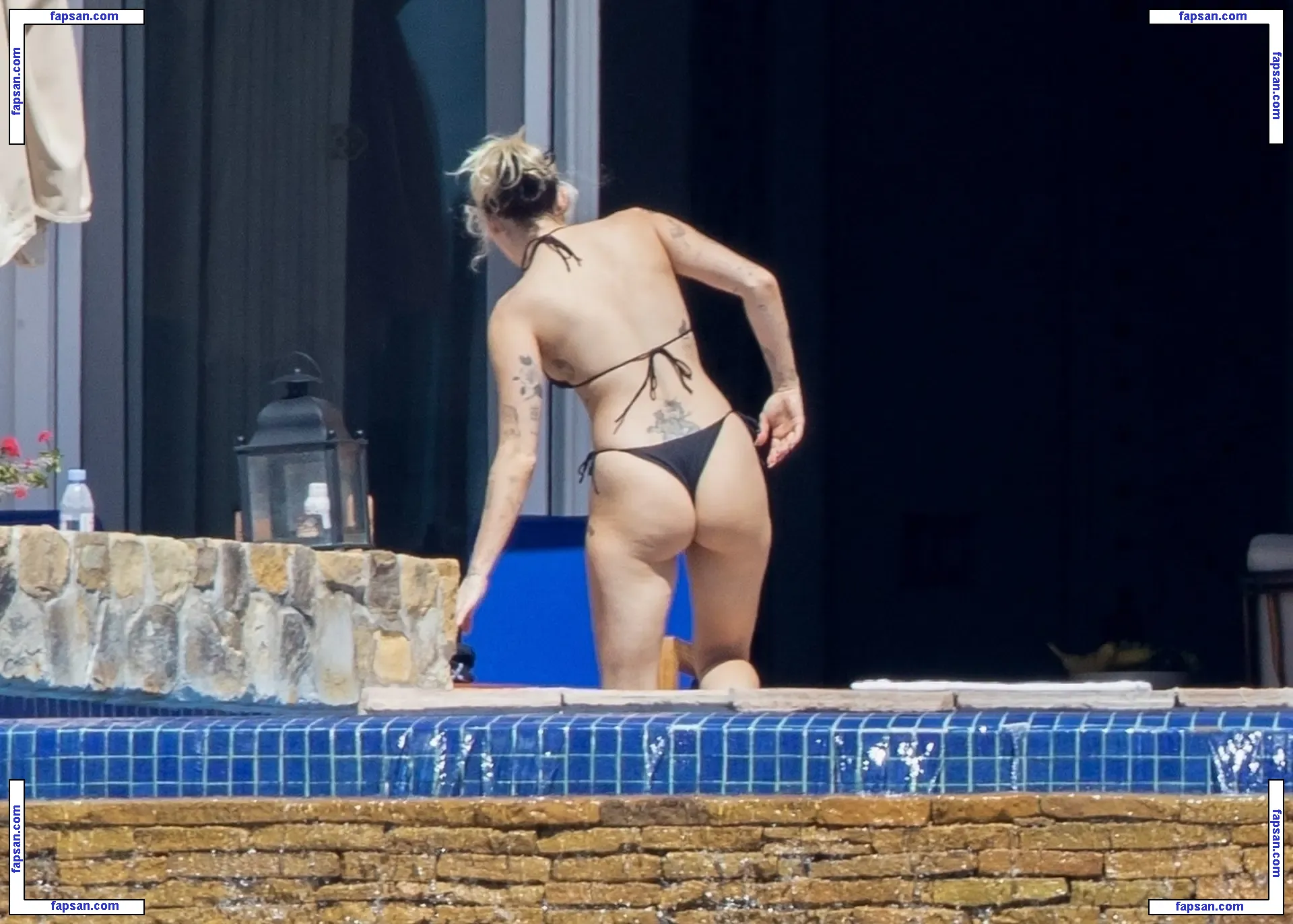 Miley Cyrus nude photo #5614 from OnlyFans
