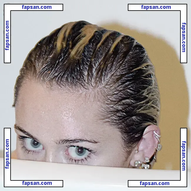 Miley Cyrus nude photo #5633 from OnlyFans
