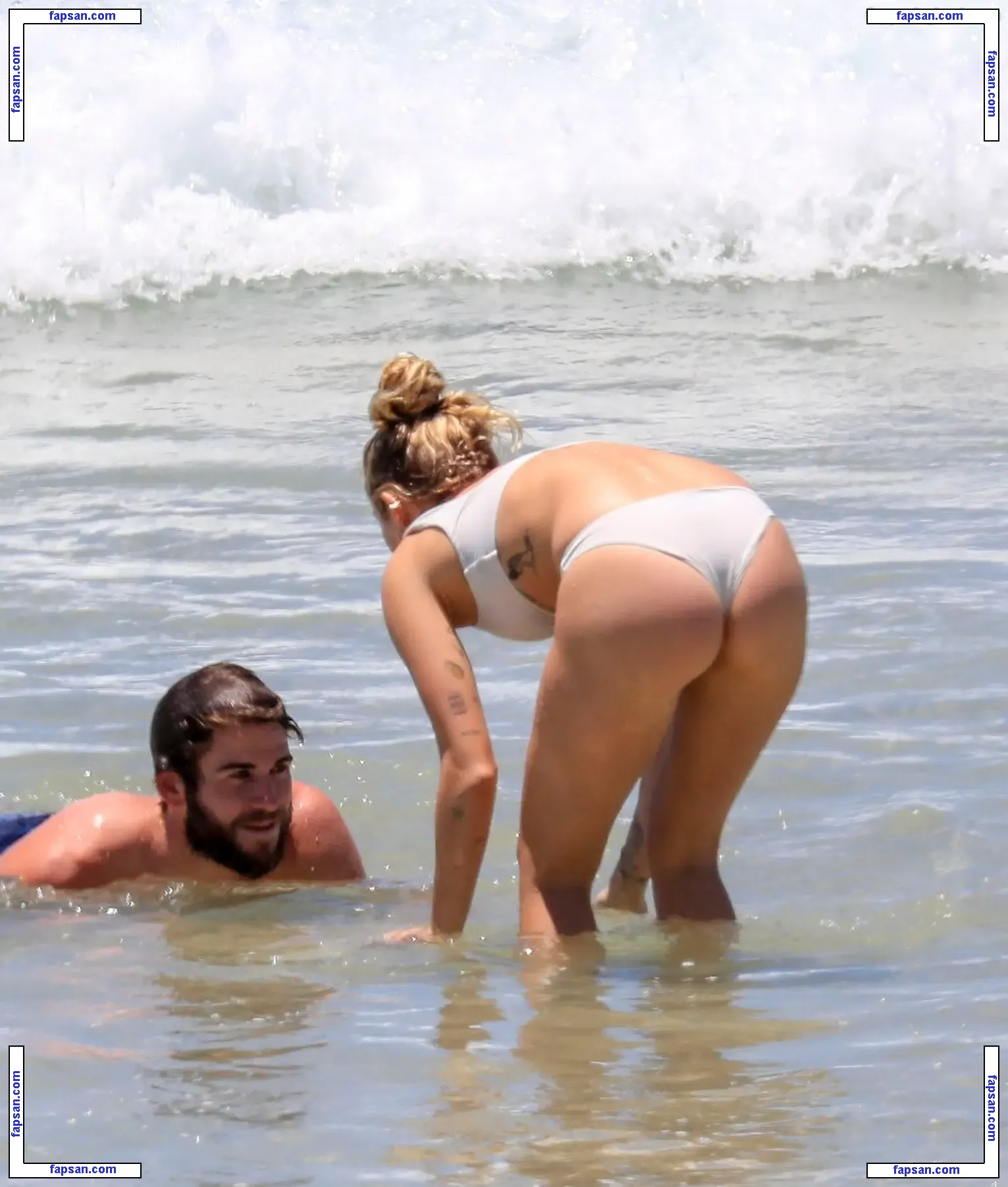 Miley Cyrus nude photo #5650 from OnlyFans