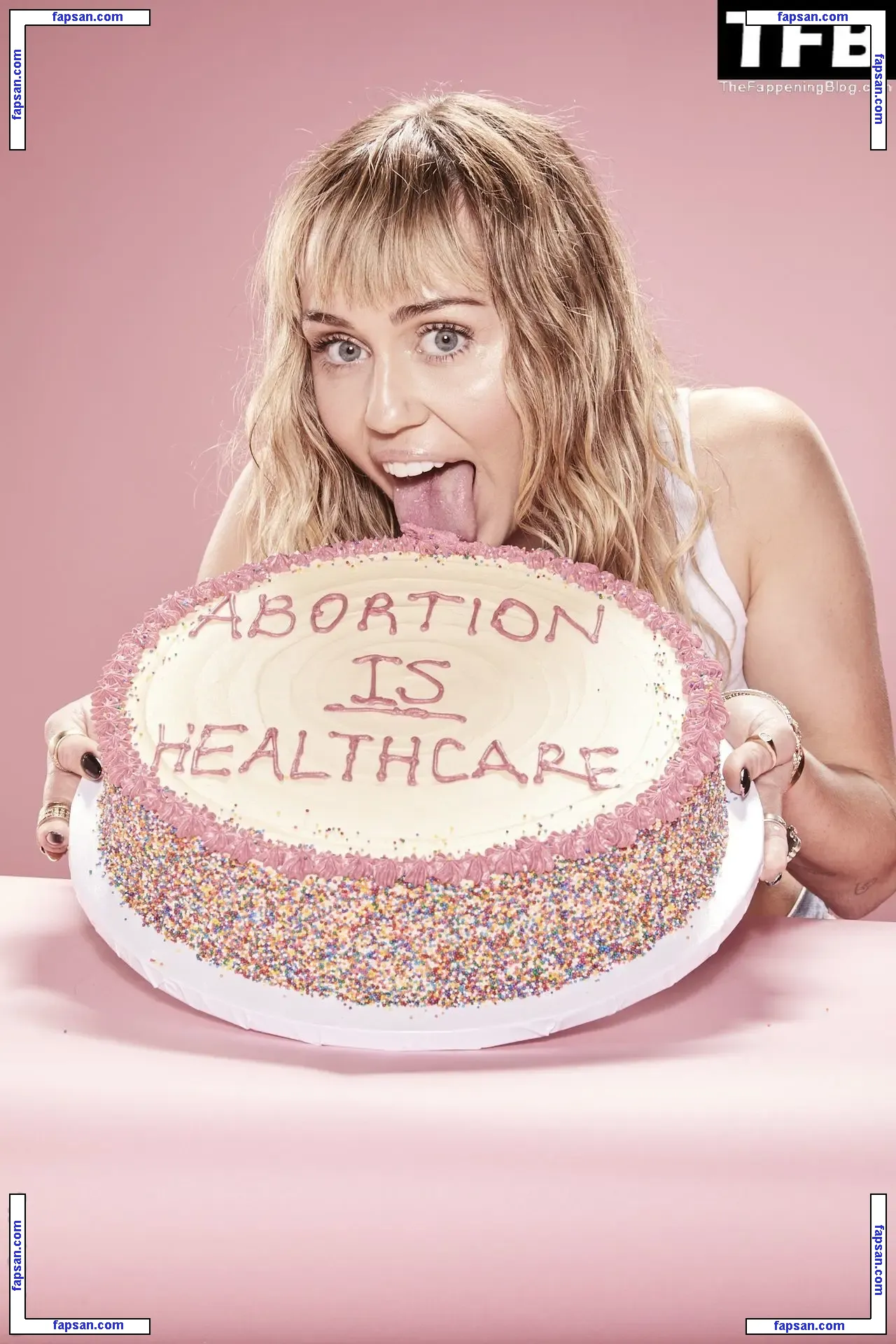Miley Cyrus nude photo #5870 from OnlyFans