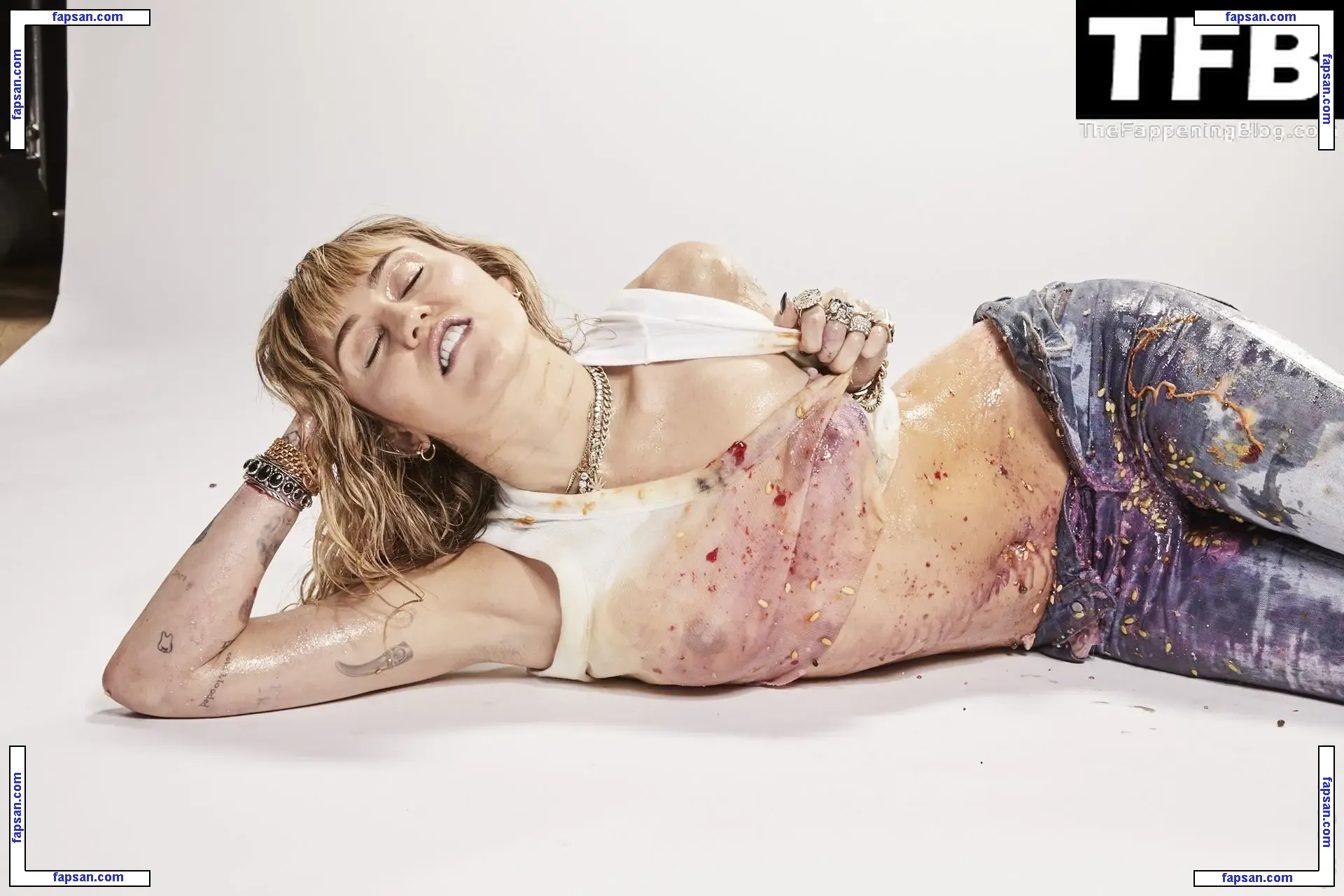 Miley Cyrus nude photo #5890 from OnlyFans