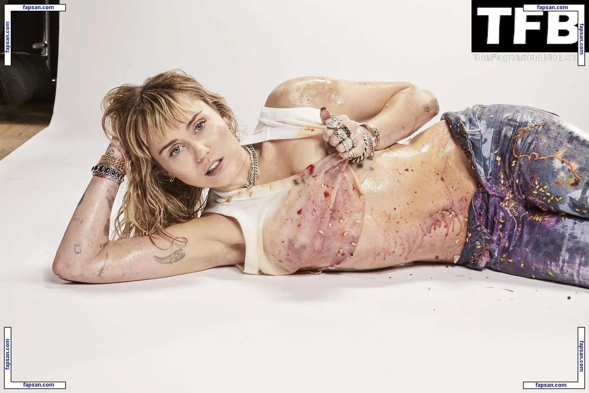 Miley Cyrus nude photo #5896 from OnlyFans