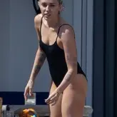 Miley Cyrus nude #5072