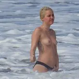 Miley Cyrus nude #5566