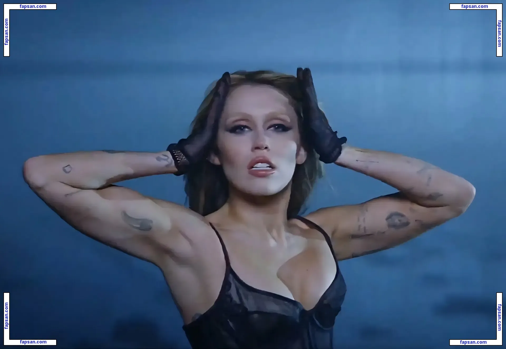 Miley Cyrus nude photo #7882 from OnlyFans