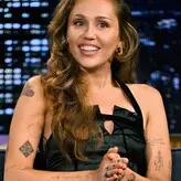 Miley Cyrus nude #7822