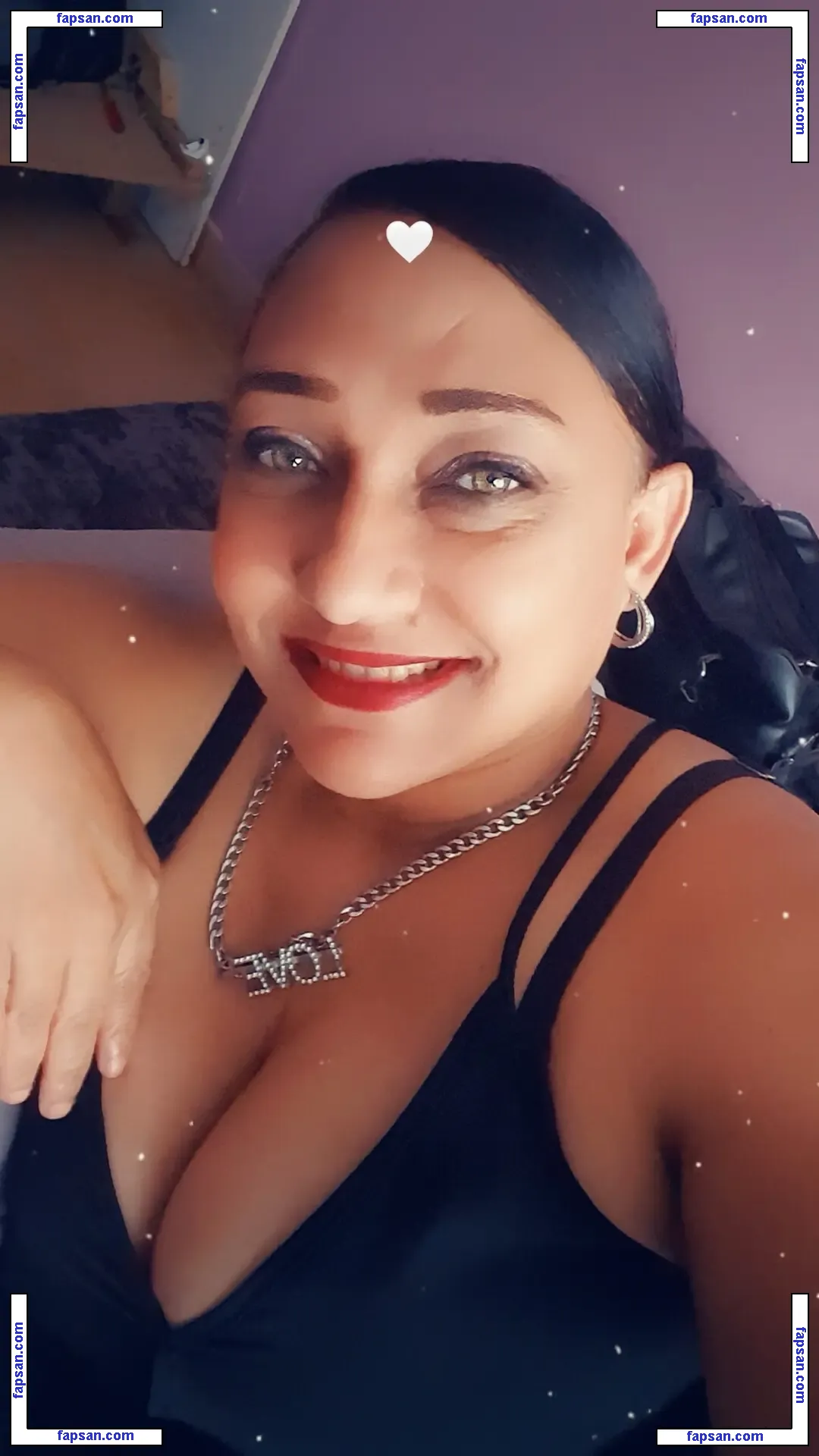 Milf Miss Clare nude photo #0005 from OnlyFans