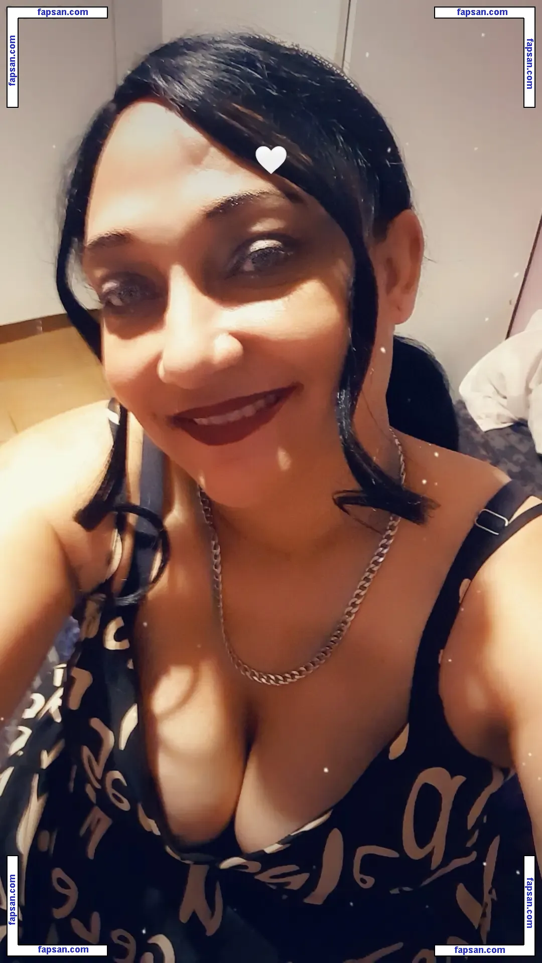 Milf Miss Clare nude photo #0029 from OnlyFans