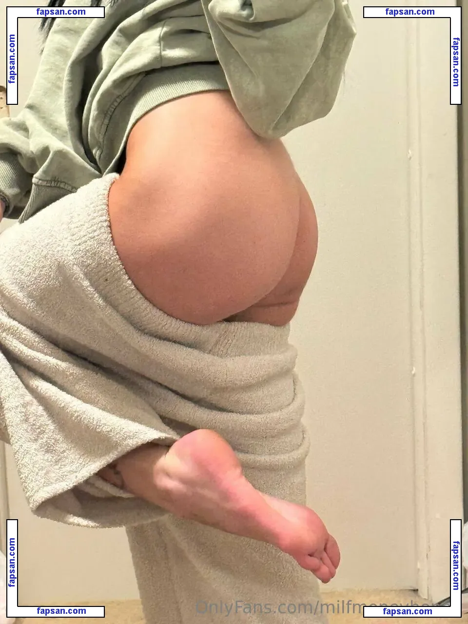 milfmoneyhoney nude photo #0016 from OnlyFans
