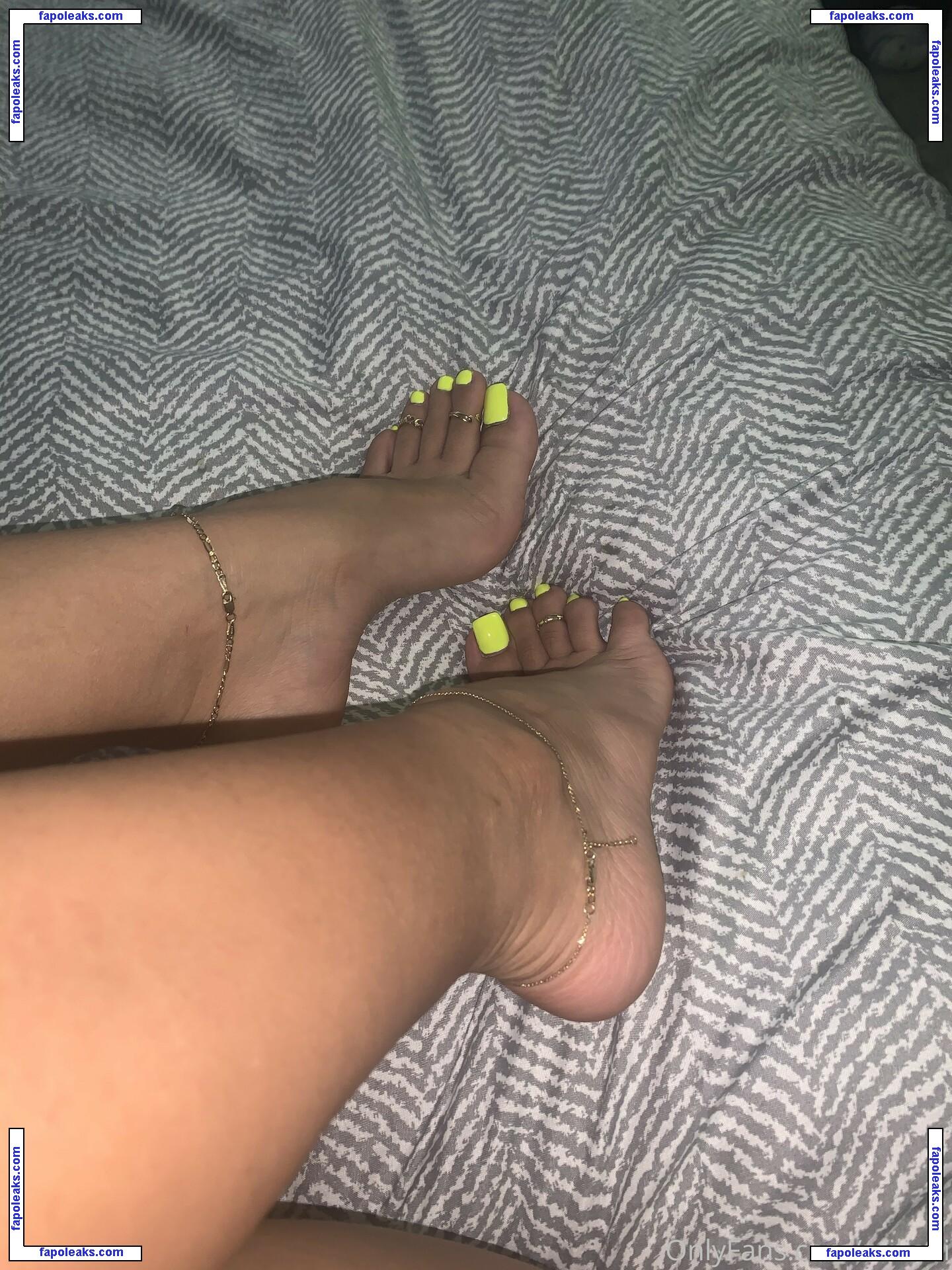 Miliani / itsmilianialvarado nude photo #0003 from OnlyFans