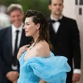 Milla Jovovich голая #0348