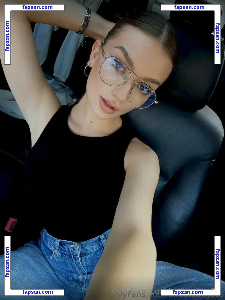 Millamilen20 nude photo #0003 from OnlyFans