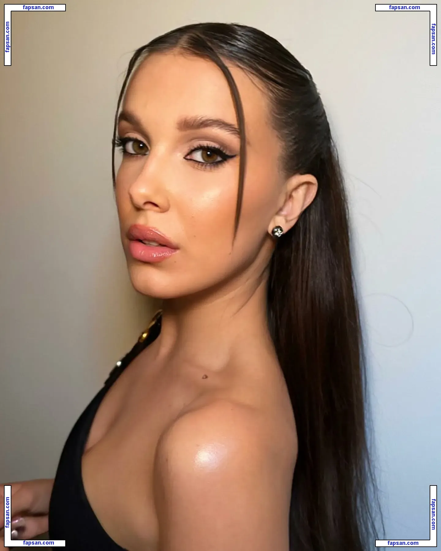 Millie Bobby Brown nude photo #1368 from OnlyFans