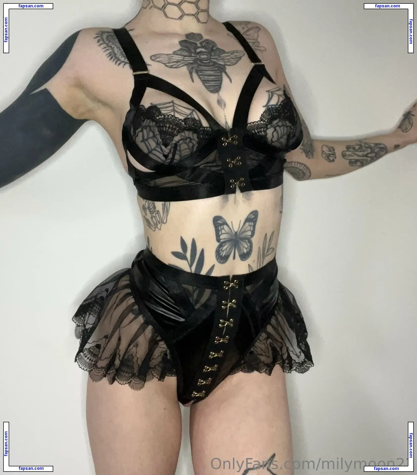 millymoon23 nude photo #0016 from OnlyFans