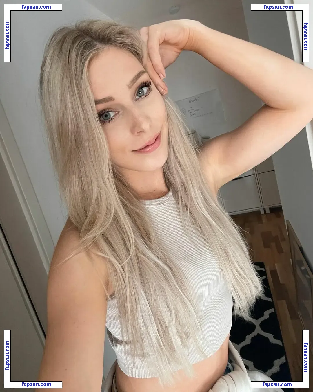 Milschbaum nude photo #0016 from OnlyFans