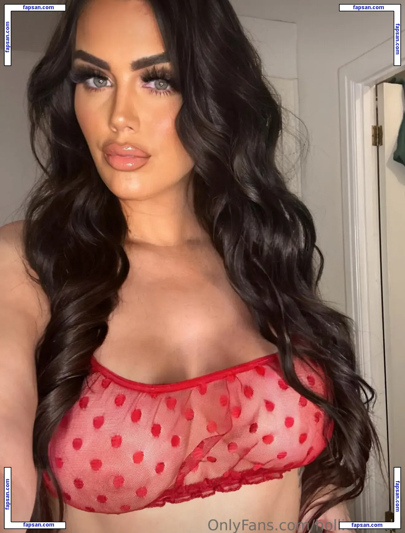 Milton Keynes голая фото #0020 с Онлифанс