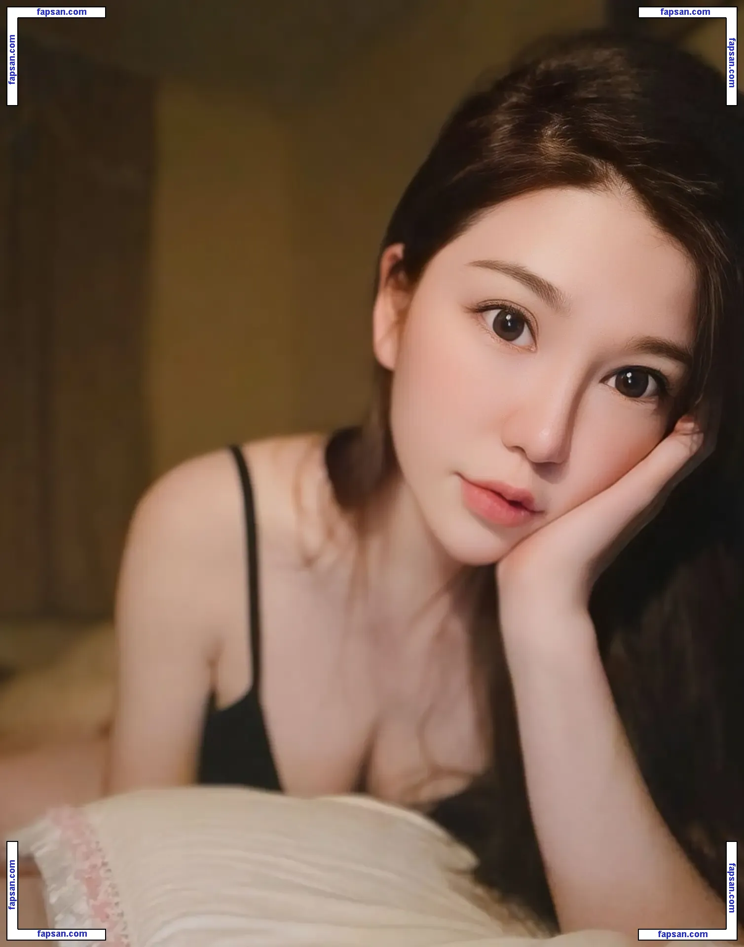 Mimi_Cindy_ голая фото #0001 с Онлифанс