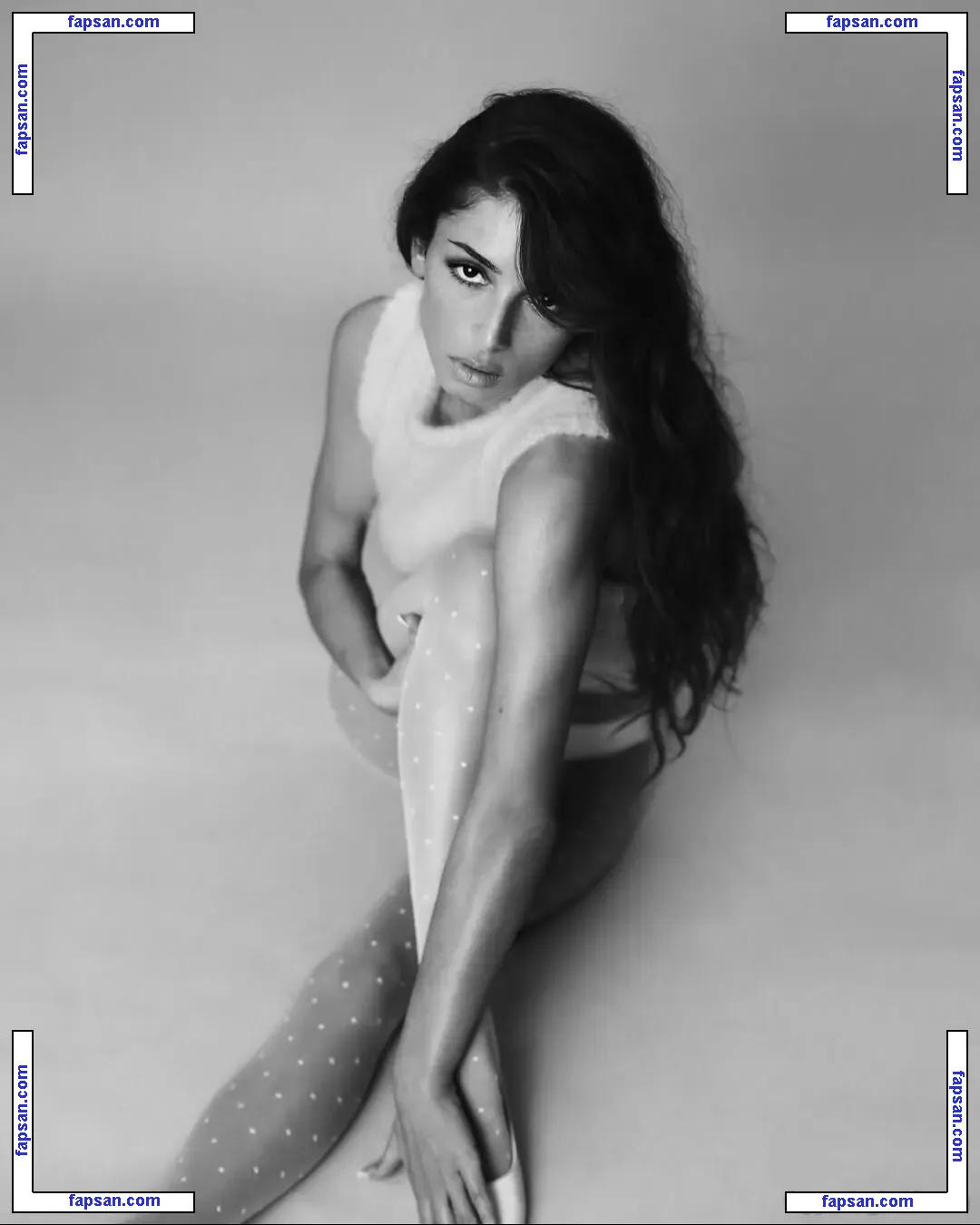 Mimi Keene nude photo #0102 from OnlyFans