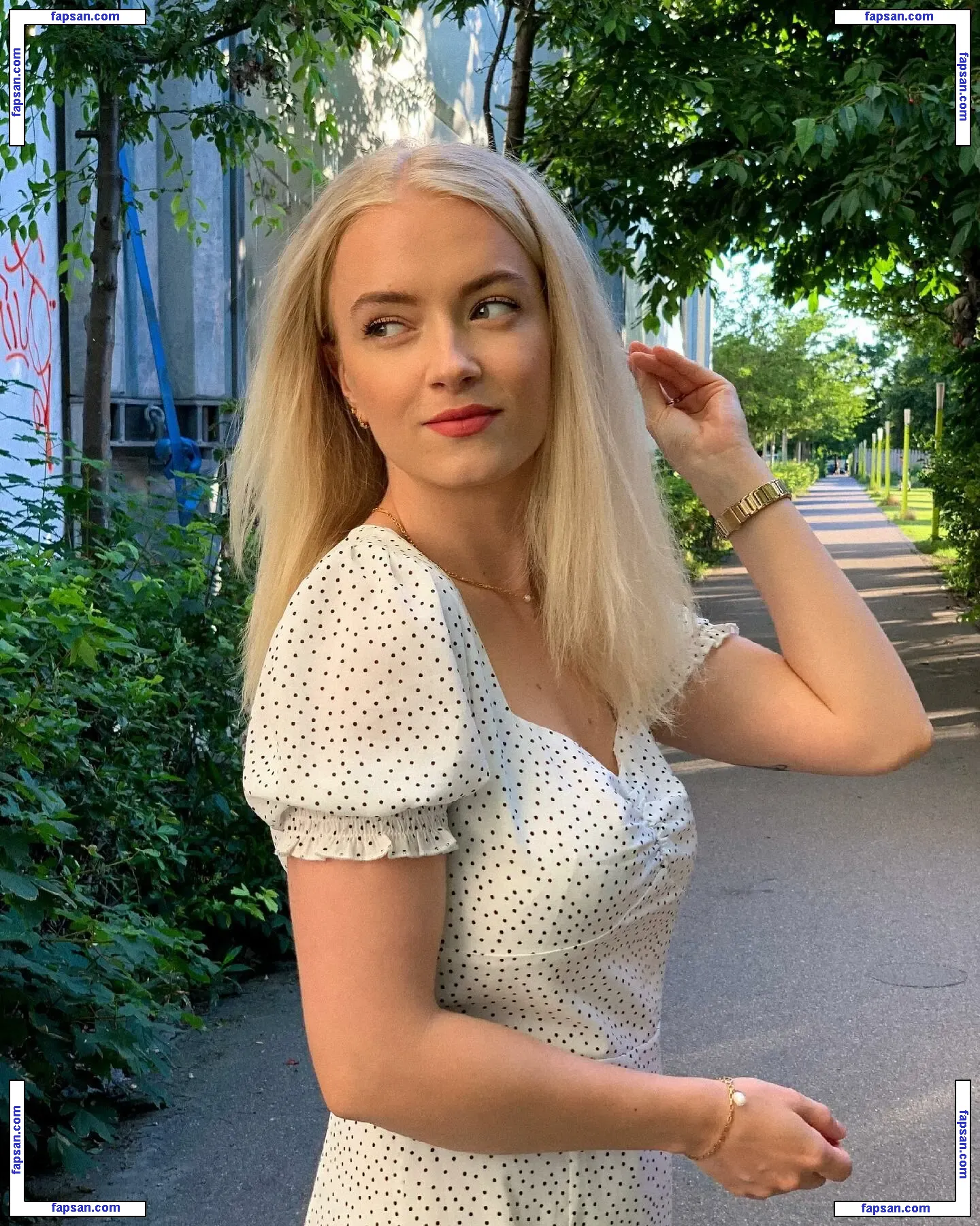 Mimi Lintrup nude photo #0023 from OnlyFans