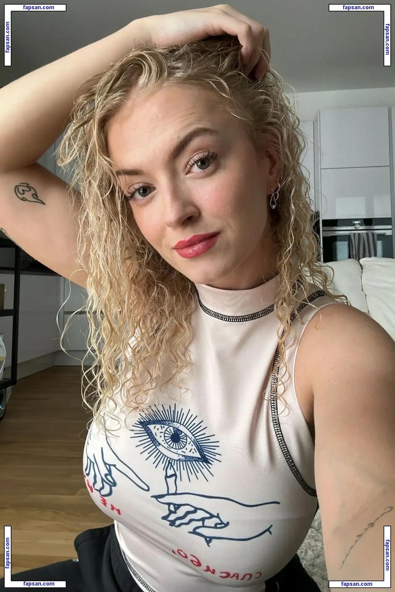 Mimi Lintrup nude photo #0044 from OnlyFans