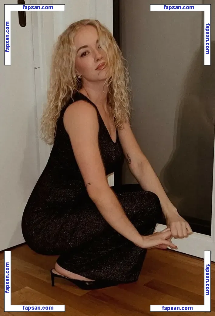 Mimi Lintrup nude photo #0055 from OnlyFans
