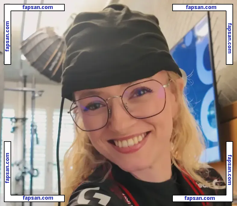 Mimi Lintrup nude photo #0064 from OnlyFans