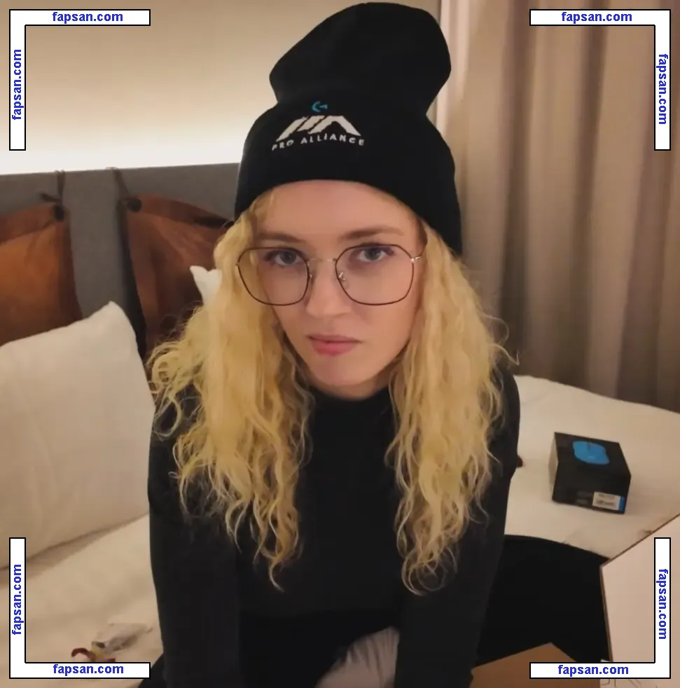 Mimi Lintrup nude photo #0068 from OnlyFans