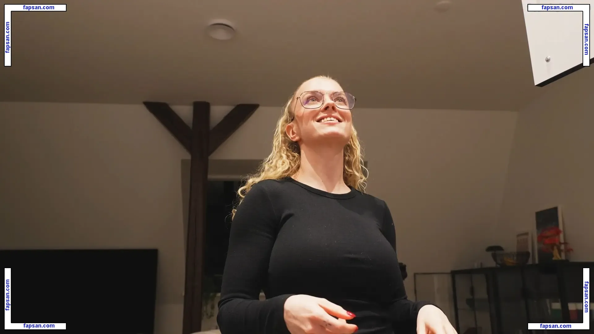 Mimi Lintrup nude photo #0072 from OnlyFans