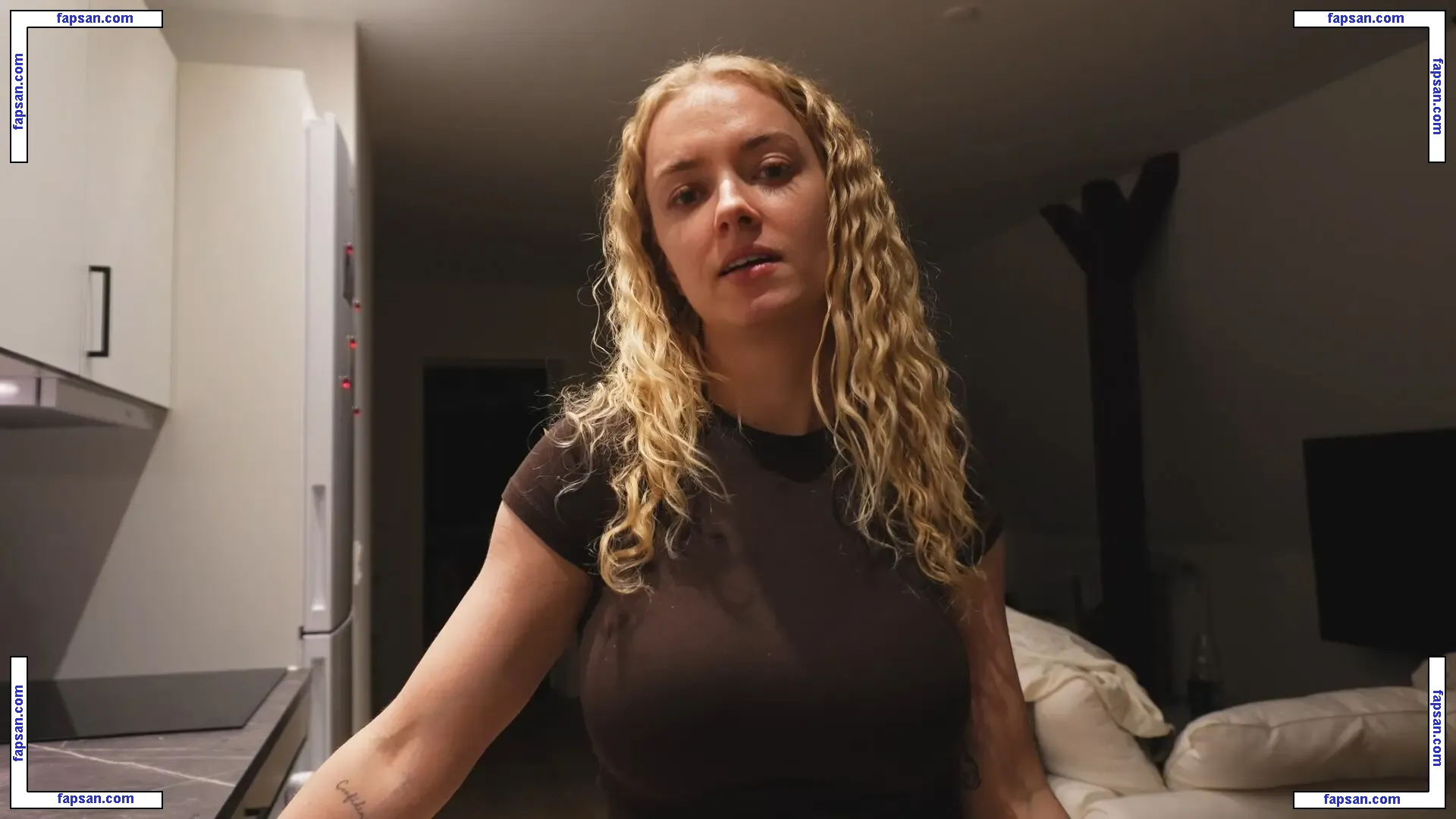 Mimi Lintrup nude photo #0076 from OnlyFans